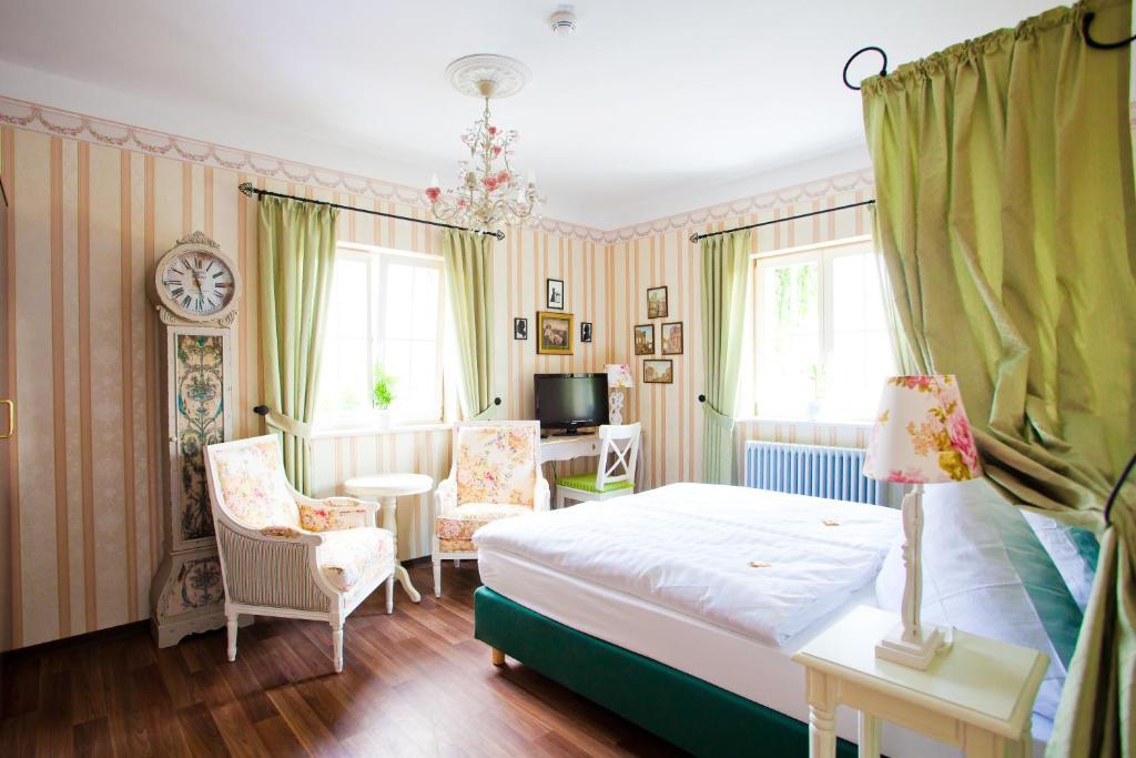 Gastwirtschaft & Hotel Hallescher Anger Naumburg (Saale) Quarto foto