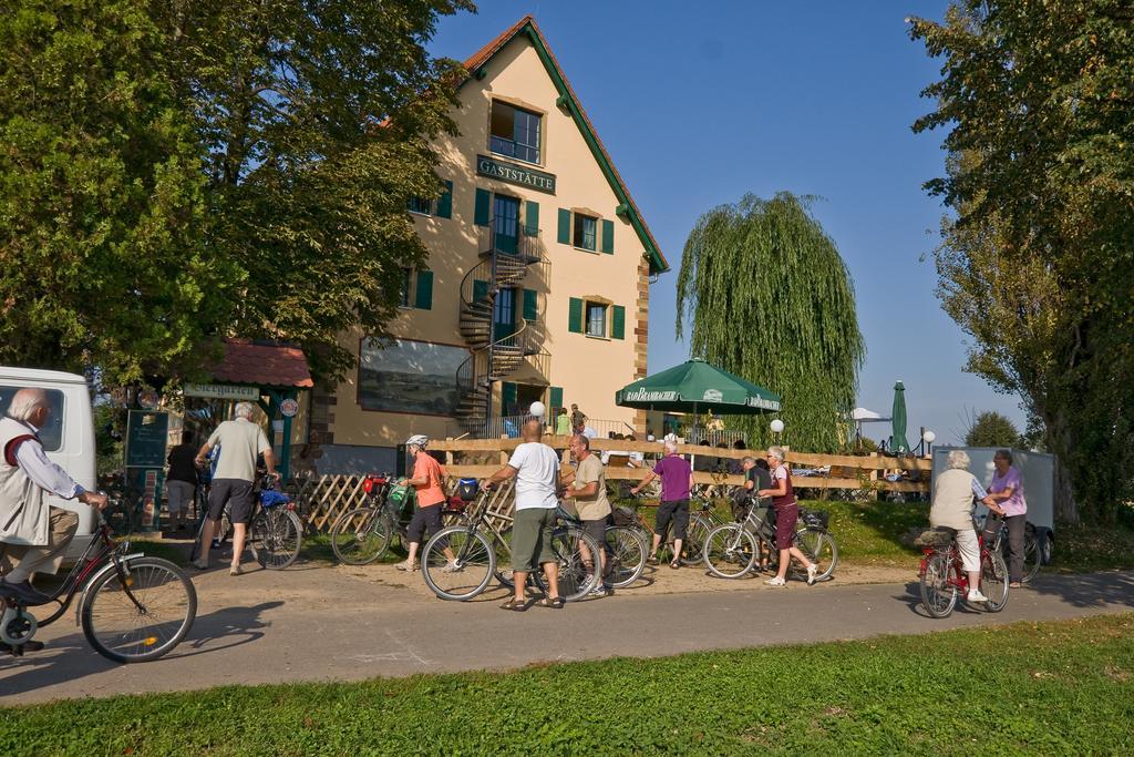 Gastwirtschaft & Hotel Hallescher Anger Naumburg (Saale) Exterior foto